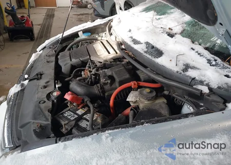 2007 Honda Civic Hybrid from USA, damaged, VIN JHMFA36217S003035